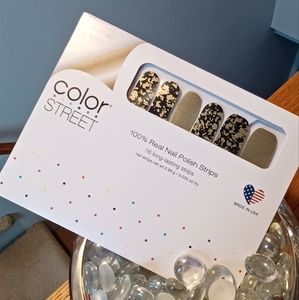 NWT *RARE* Color Street Don't Flake On Me Real Nail Polish Strips